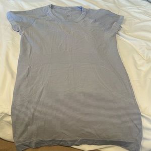 Lululemon lavender workout top! Great condition